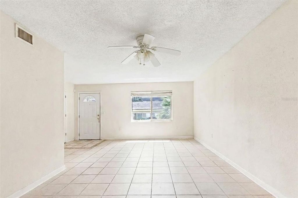 Photo of 501 SW 75th Street #C3, Gainesville, FL 32607 (MLS # GC539431)