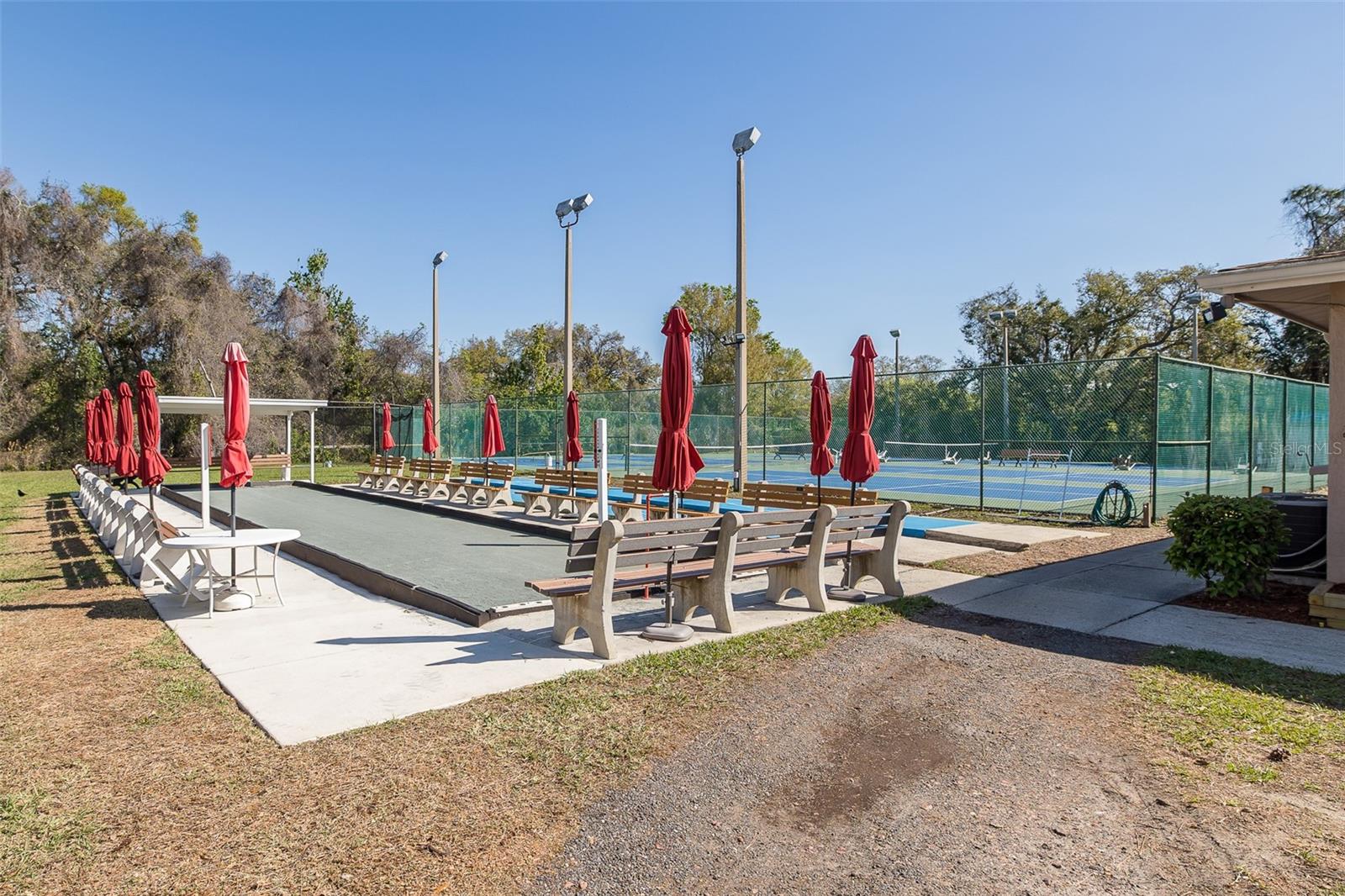 SUNNYBROOK CONDO 01 - Residential