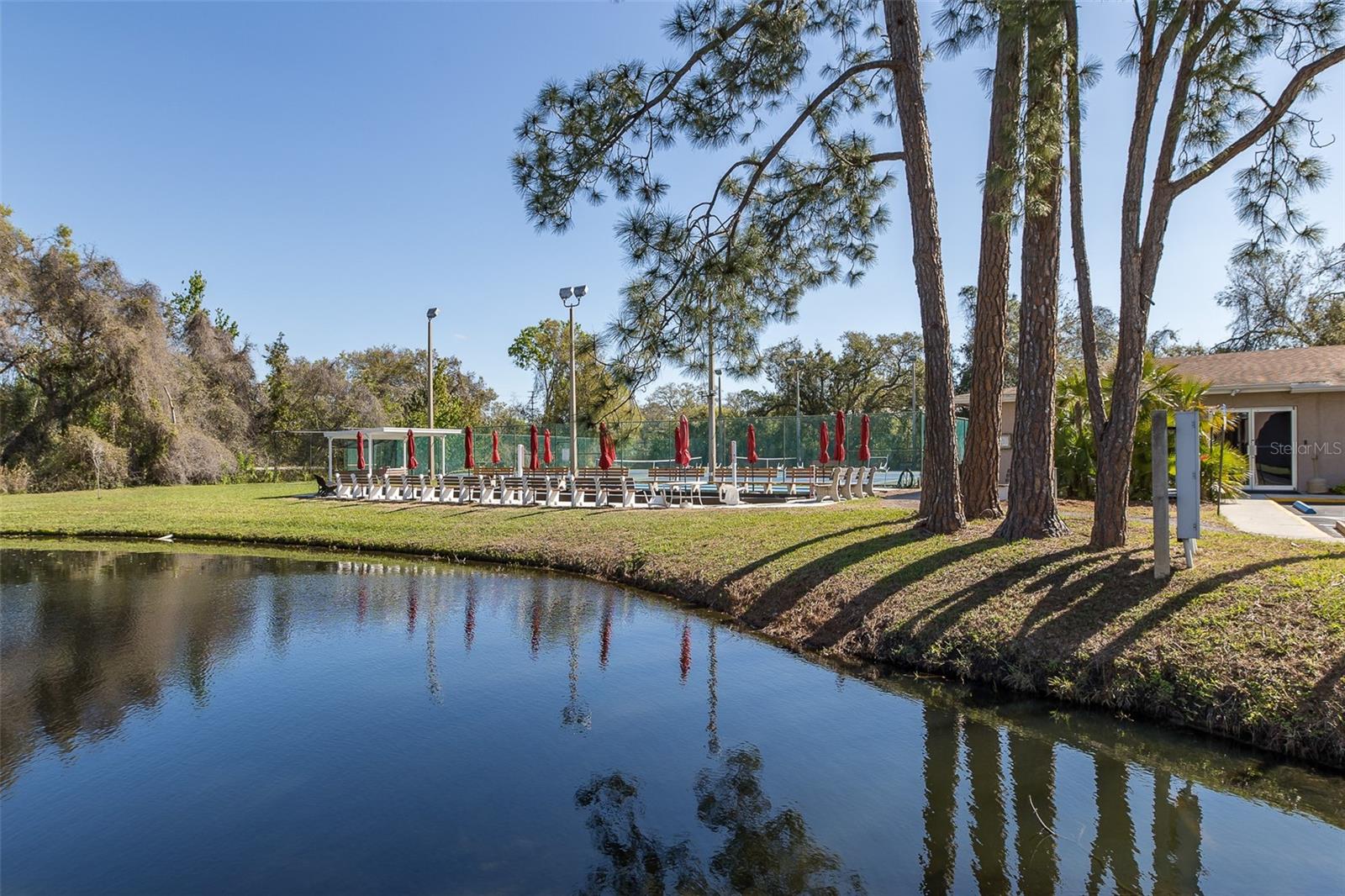 SUNNYBROOK CONDO 01 - Residential