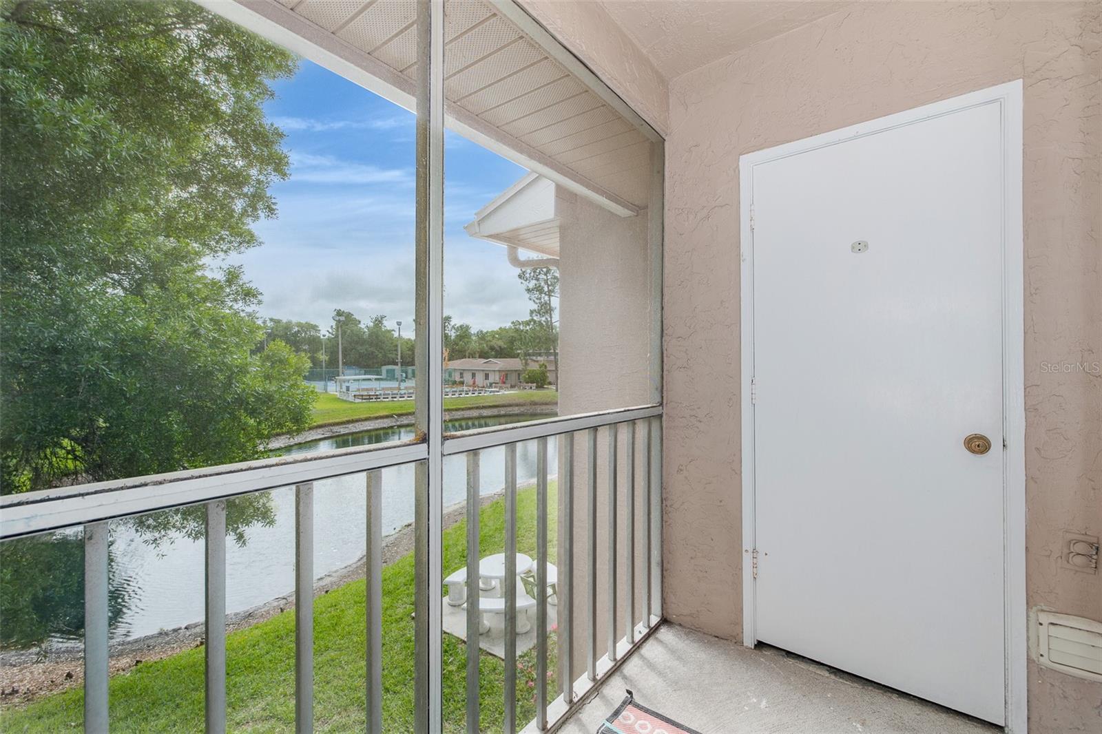 SUNNYBROOK CONDO 01 - Residential