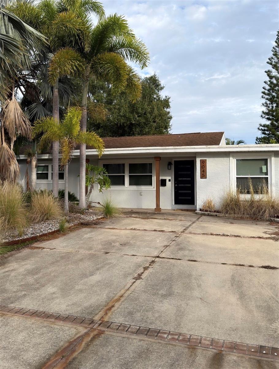 RIVIERA BAY - Residential