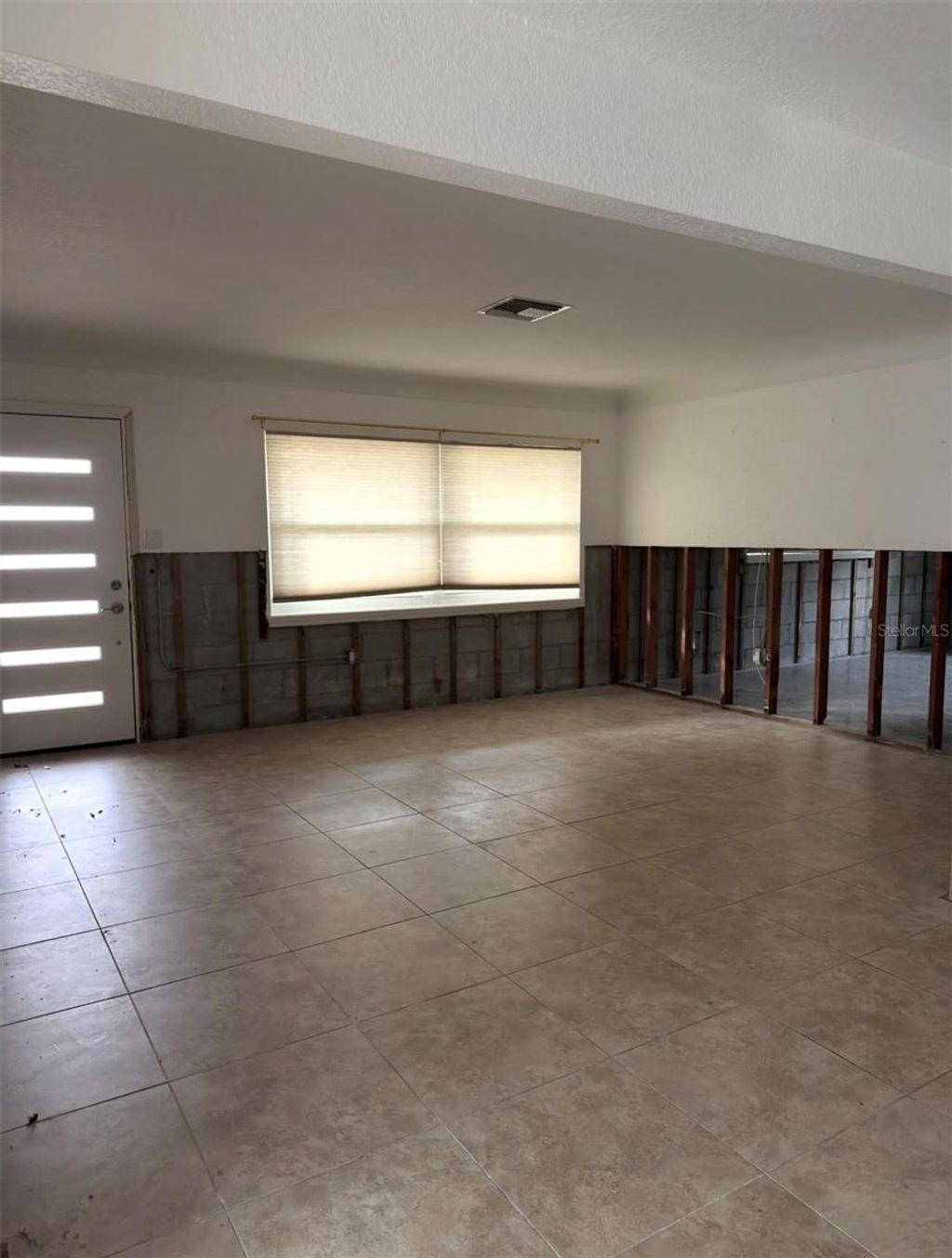 Photo of 9045 3rd St N, St Petersburg, FL 33702 (MLS # TB8459810)