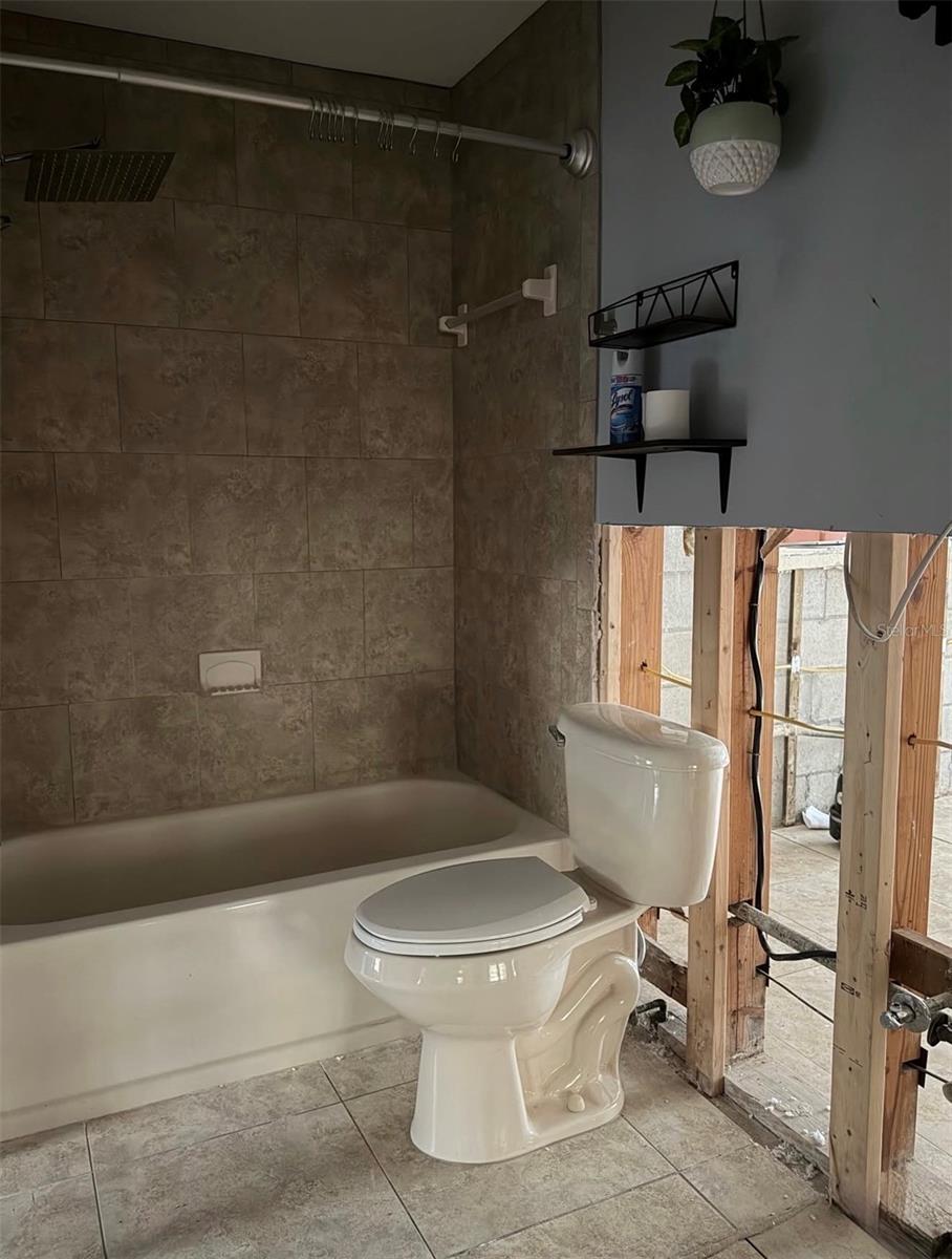 RIVIERA BAY - Residential