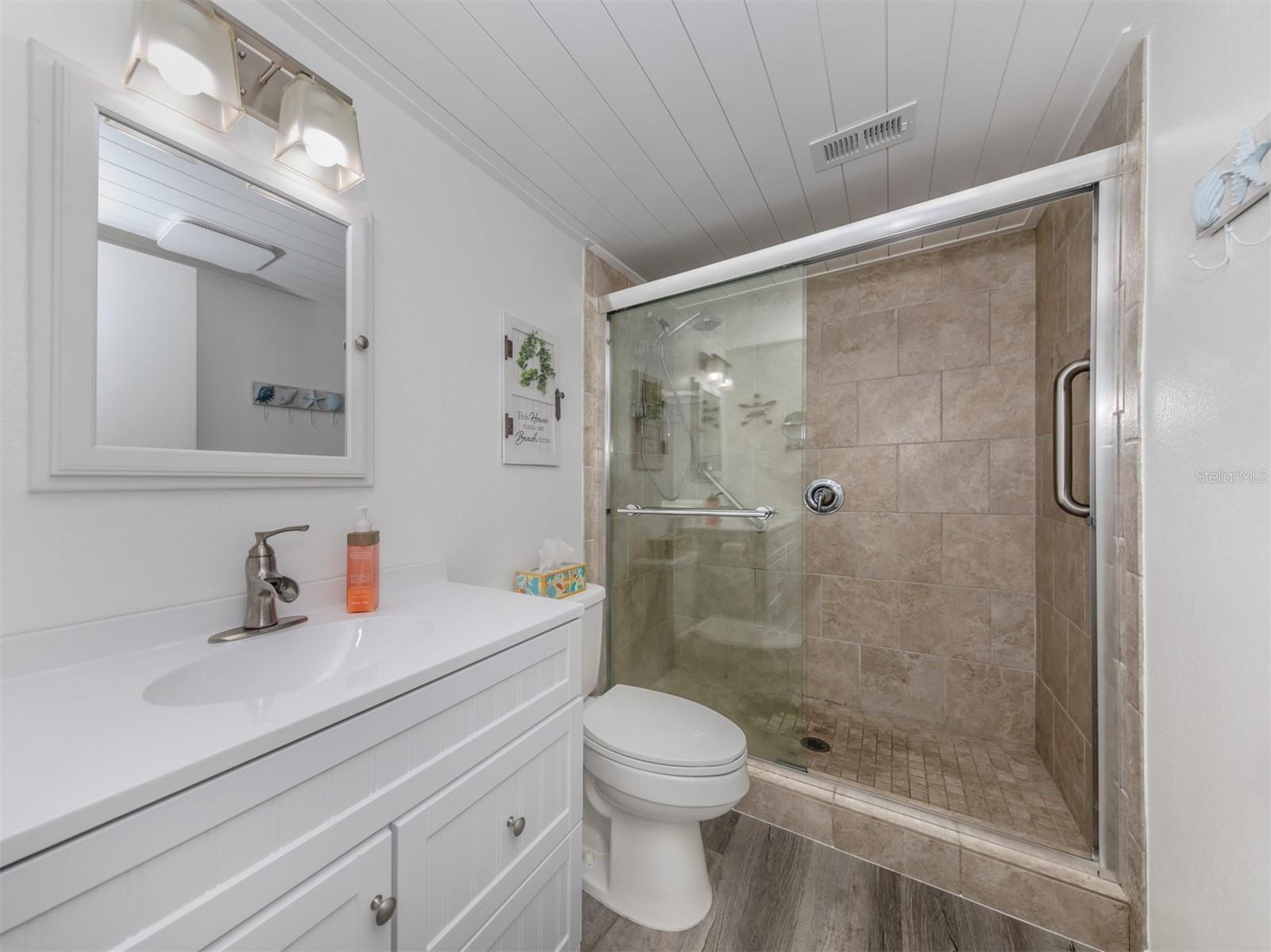 BELLA COSTA II - Residential