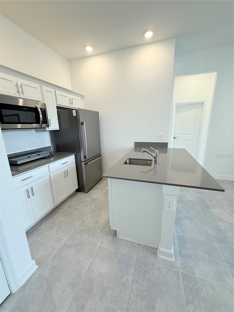 GARDEN HILL/PROVIDENCE PH 2 - Residential Lease