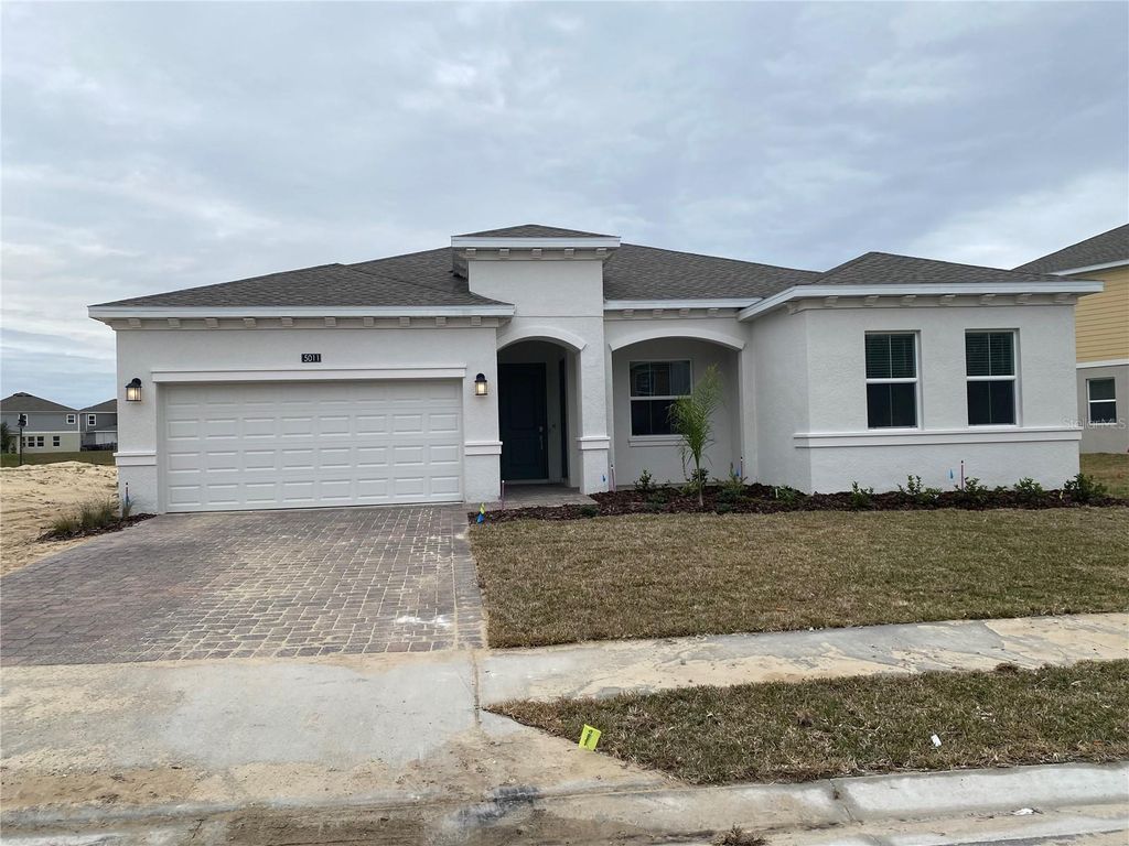 Photo of 5011 Barnet Drive, Davenport, FL 33837 (MLS # S5139518)