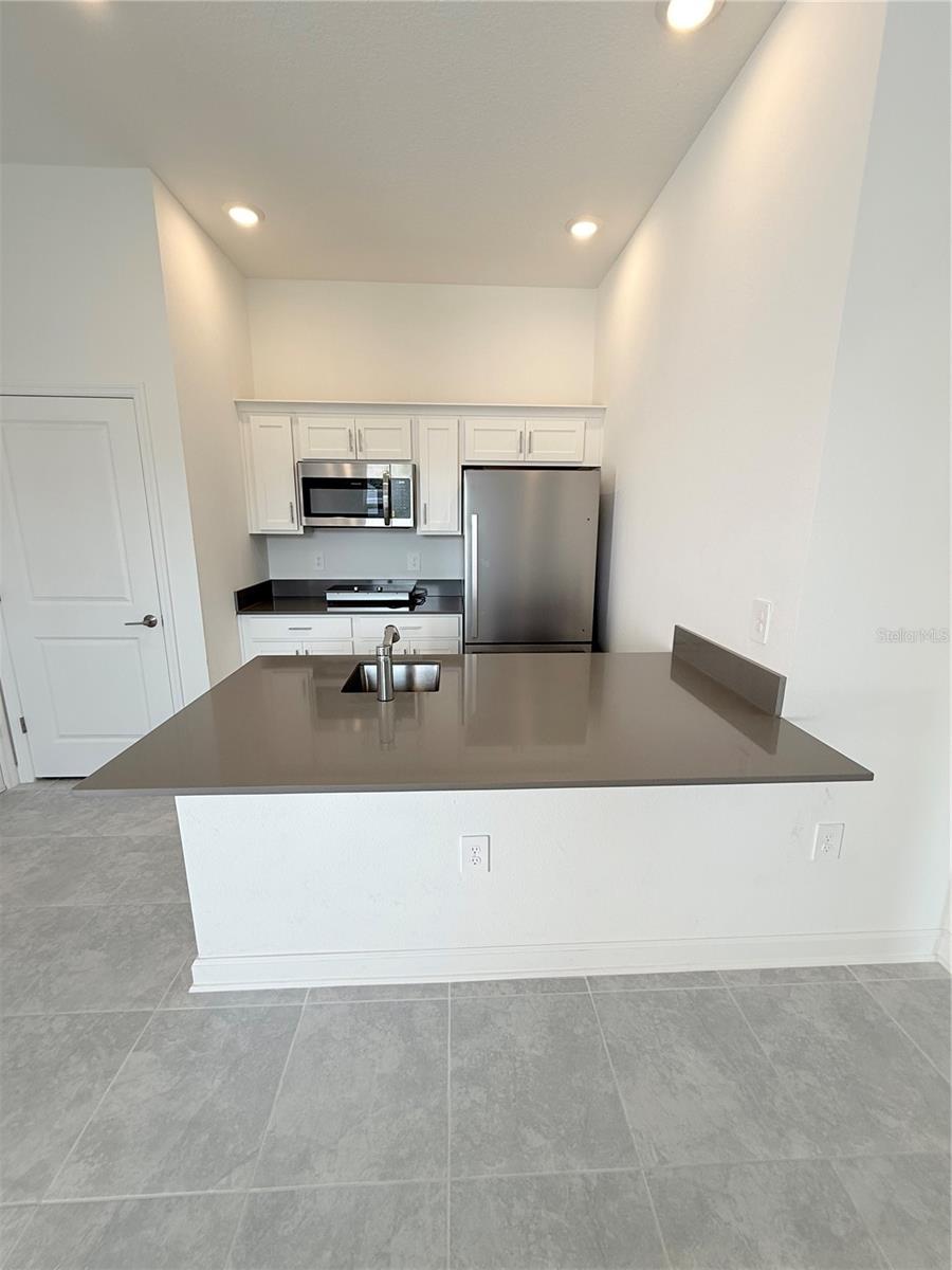 GARDEN HILL/PROVIDENCE PH 2 - Residential Lease