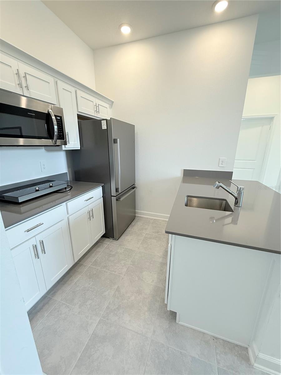 GARDEN HILL/PROVIDENCE PH 2 - Residential Lease