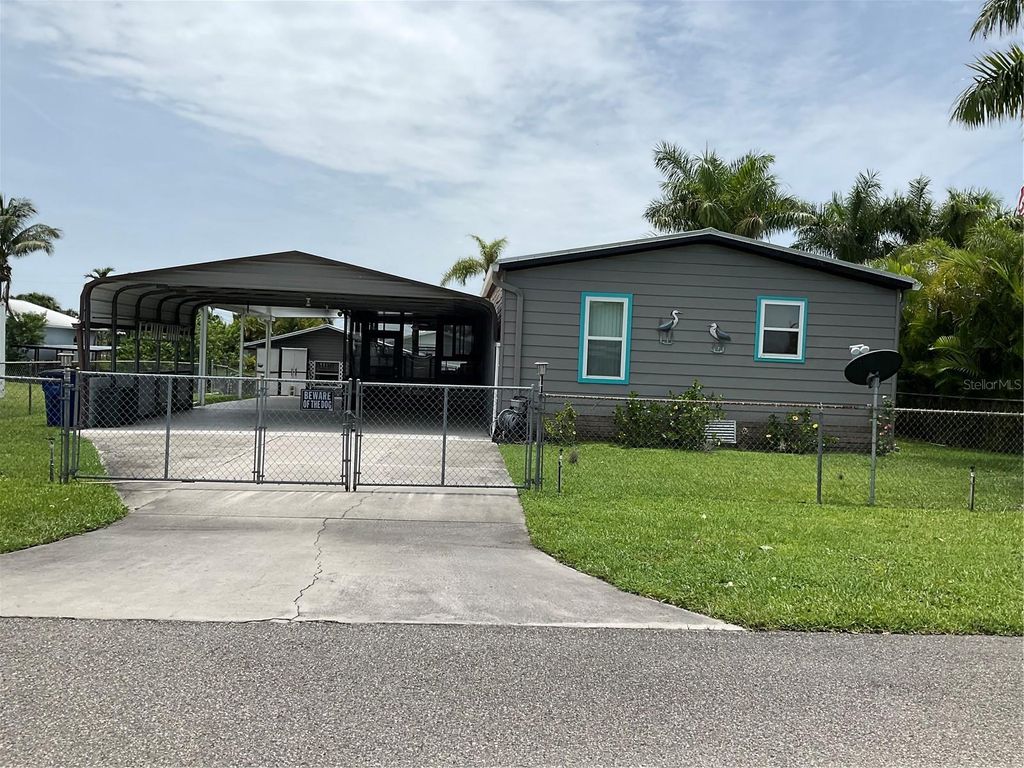 Photo of 1558 Chobee Street, Okeechobee, FL 34974 (MLS # OK225360)