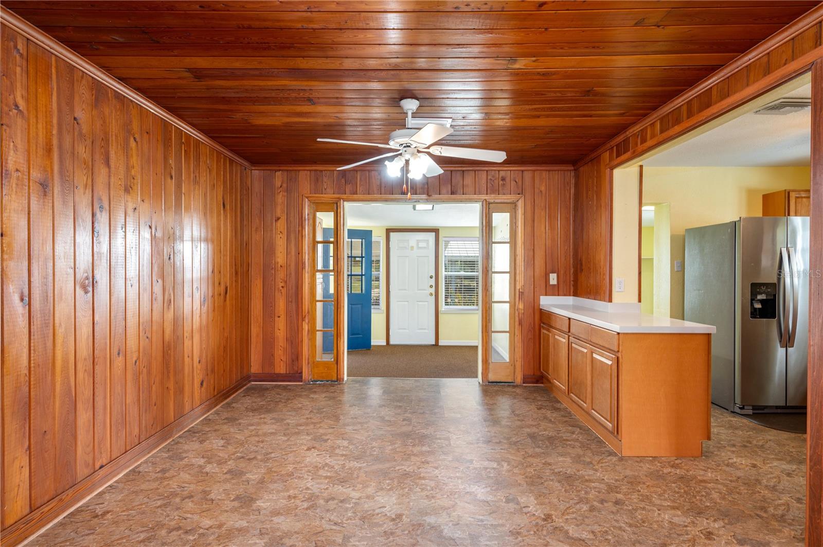 LAKESIDE - Residential