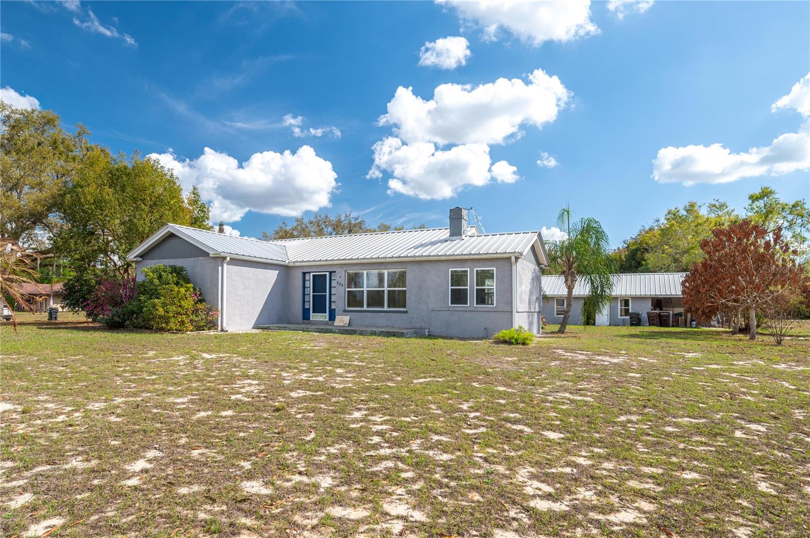 LAKESIDE - Residential