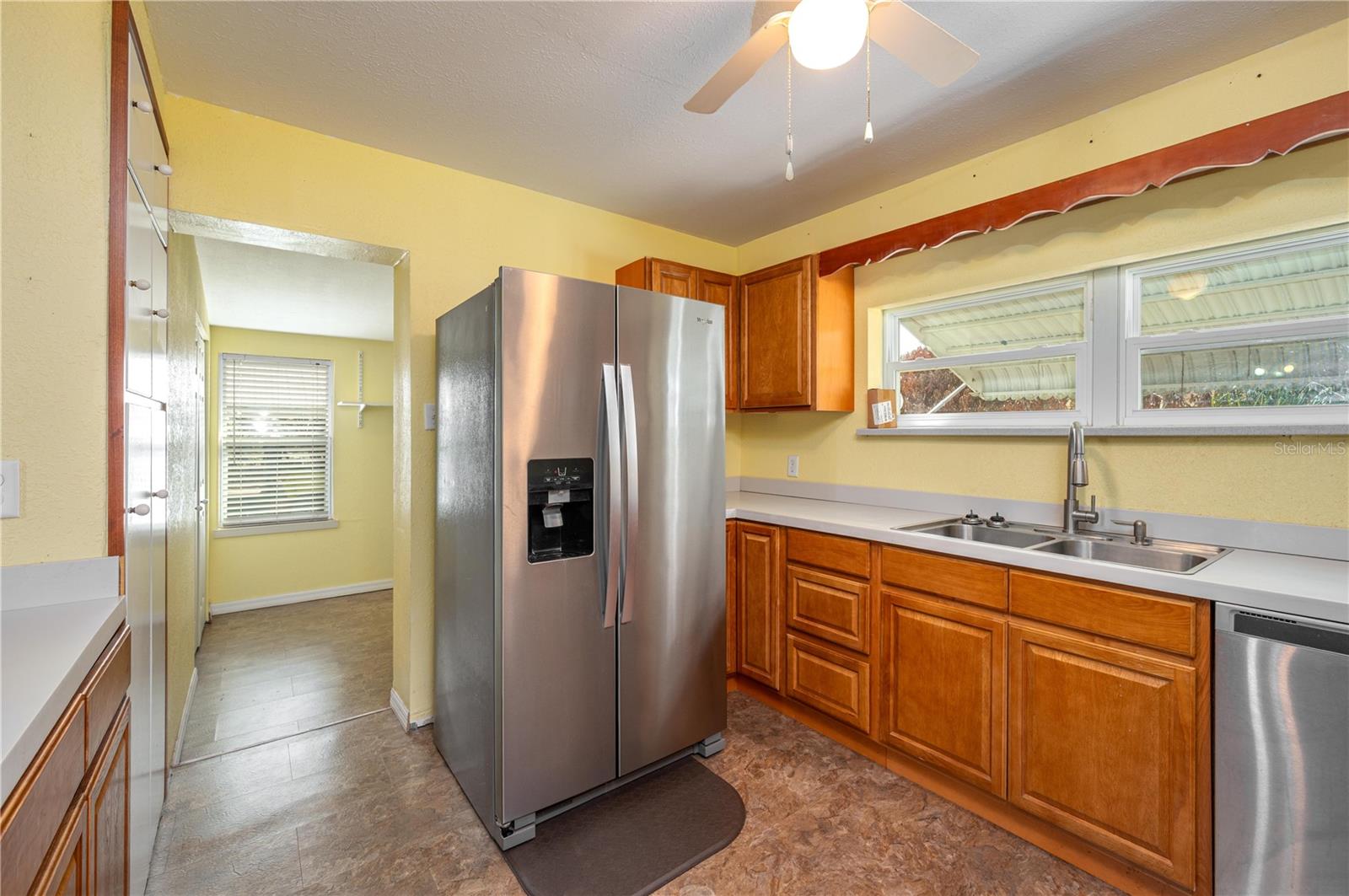 LAKESIDE - Residential