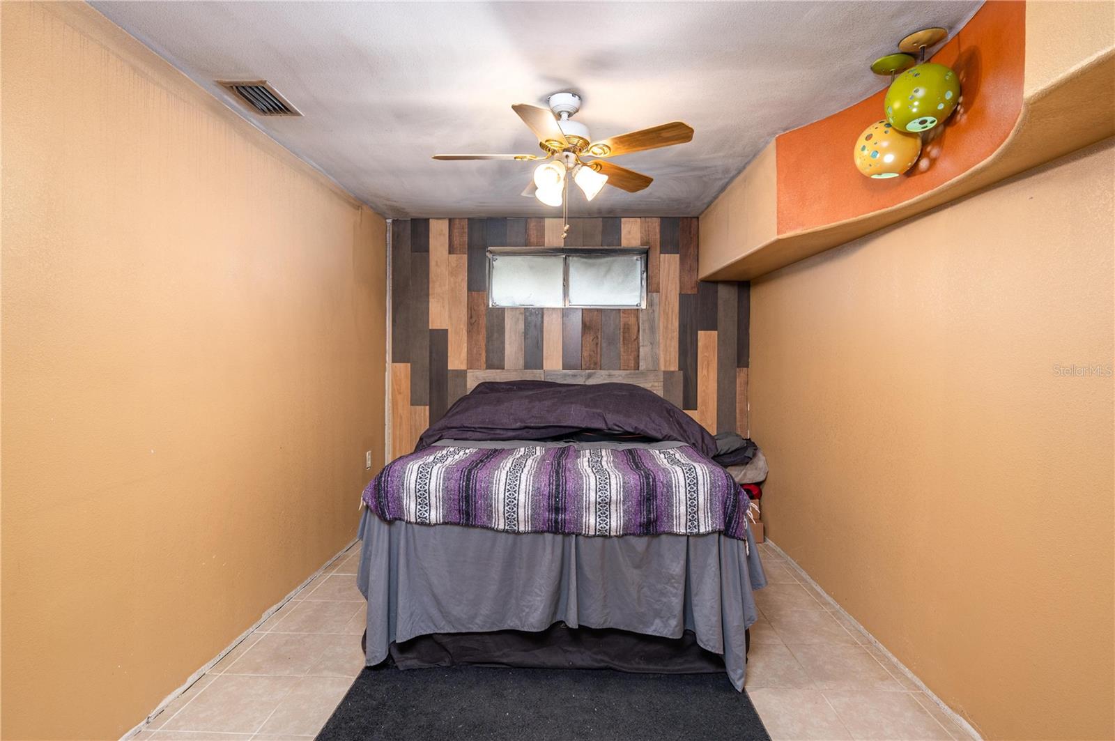 LAKESIDE - Residential