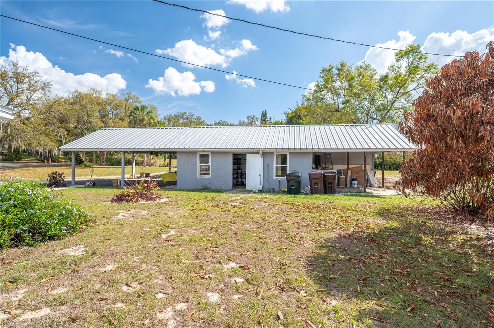 LAKESIDE - Residential