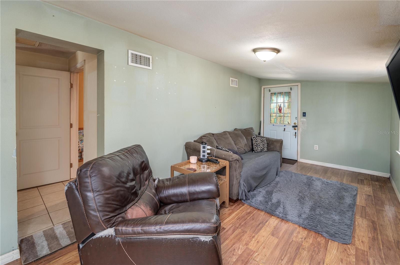 LAKESIDE - Residential