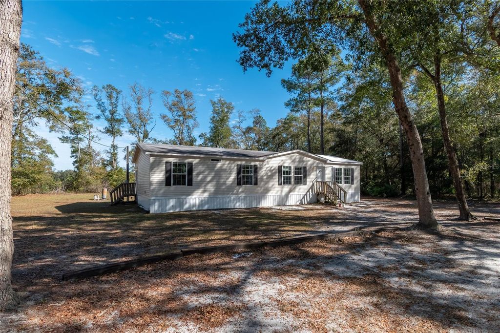Photo of 20606 NE 51st Lane, Earleton, FL 32631 (MLS # GC537079)