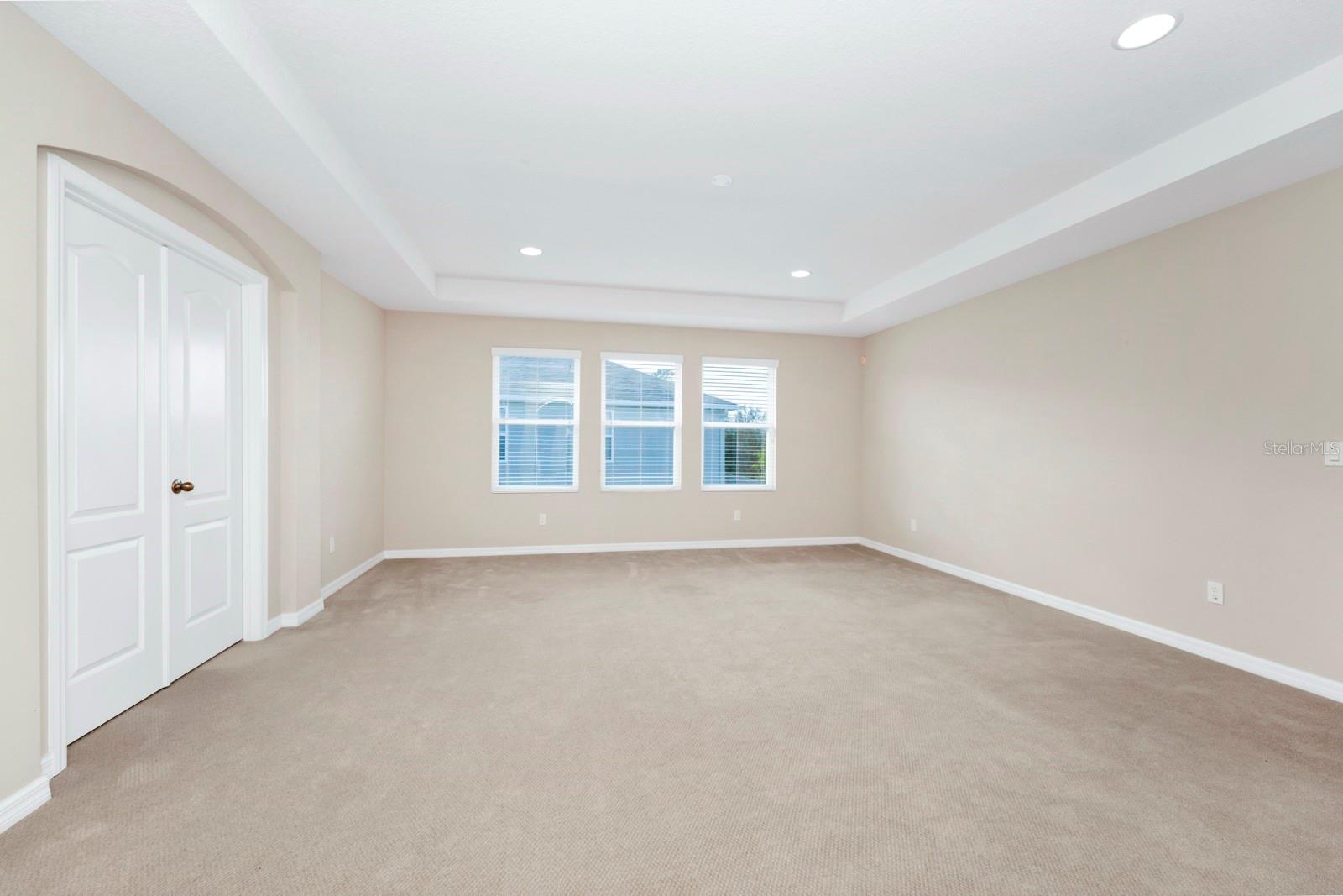RESERVE/CARRIAGE POINTE PH 1 - Residential