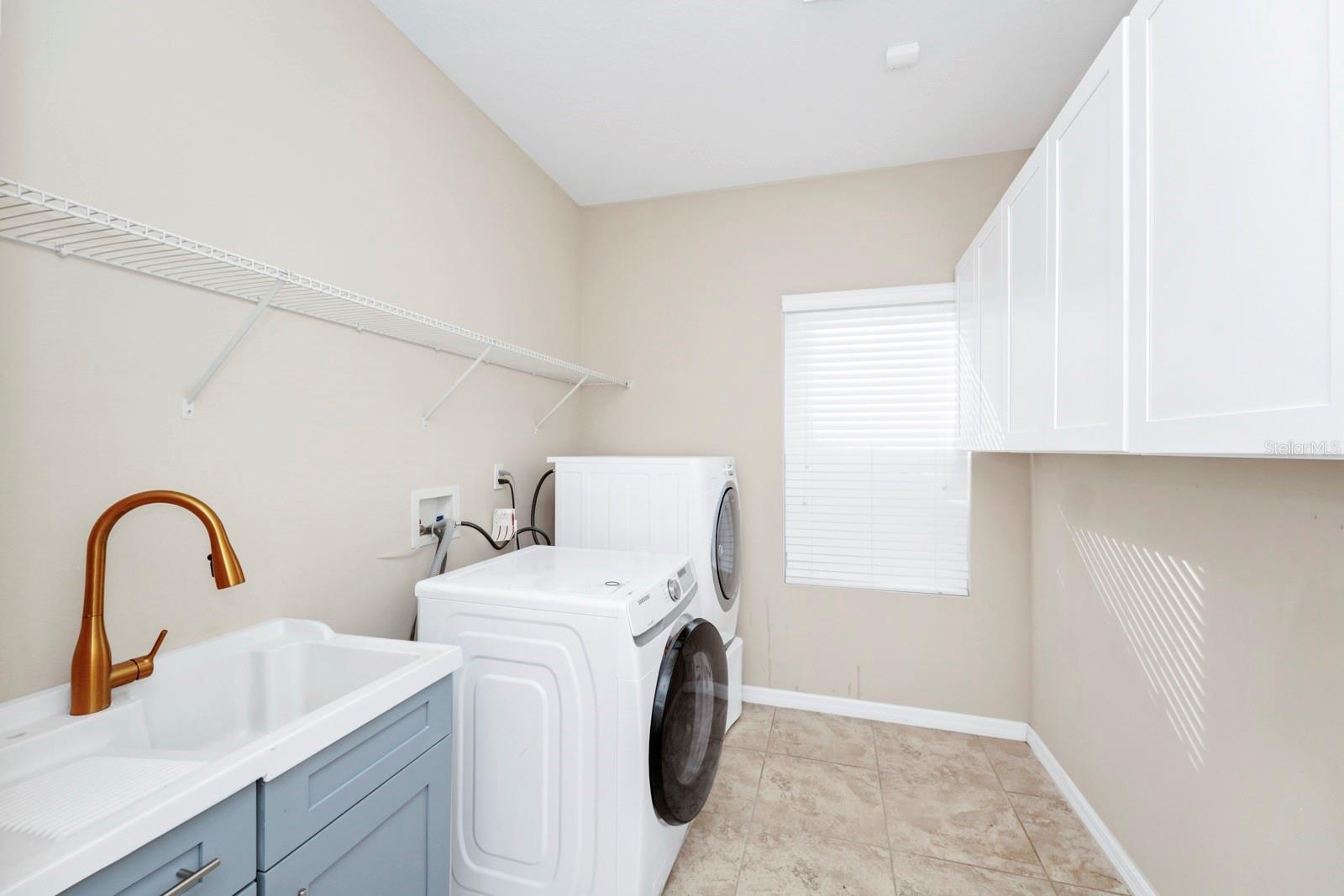 RESERVE/CARRIAGE POINTE PH 1 - Residential