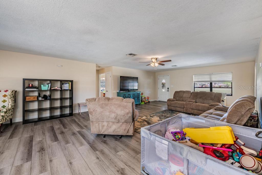 FLORIDA RANCH ACRES - Residential