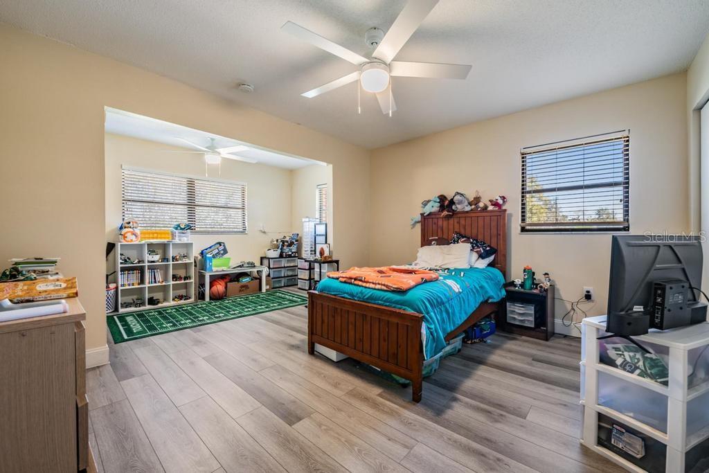 FLORIDA RANCH ACRES - Residential