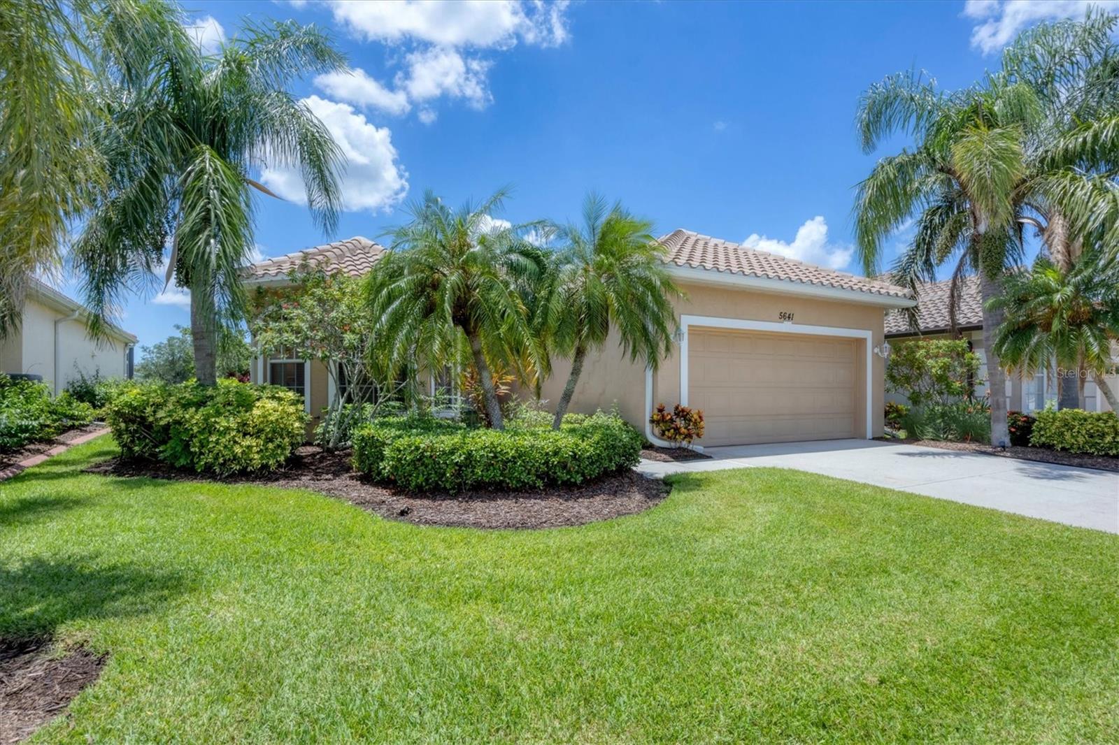 5641 WHISPERING OAKS DRIVE