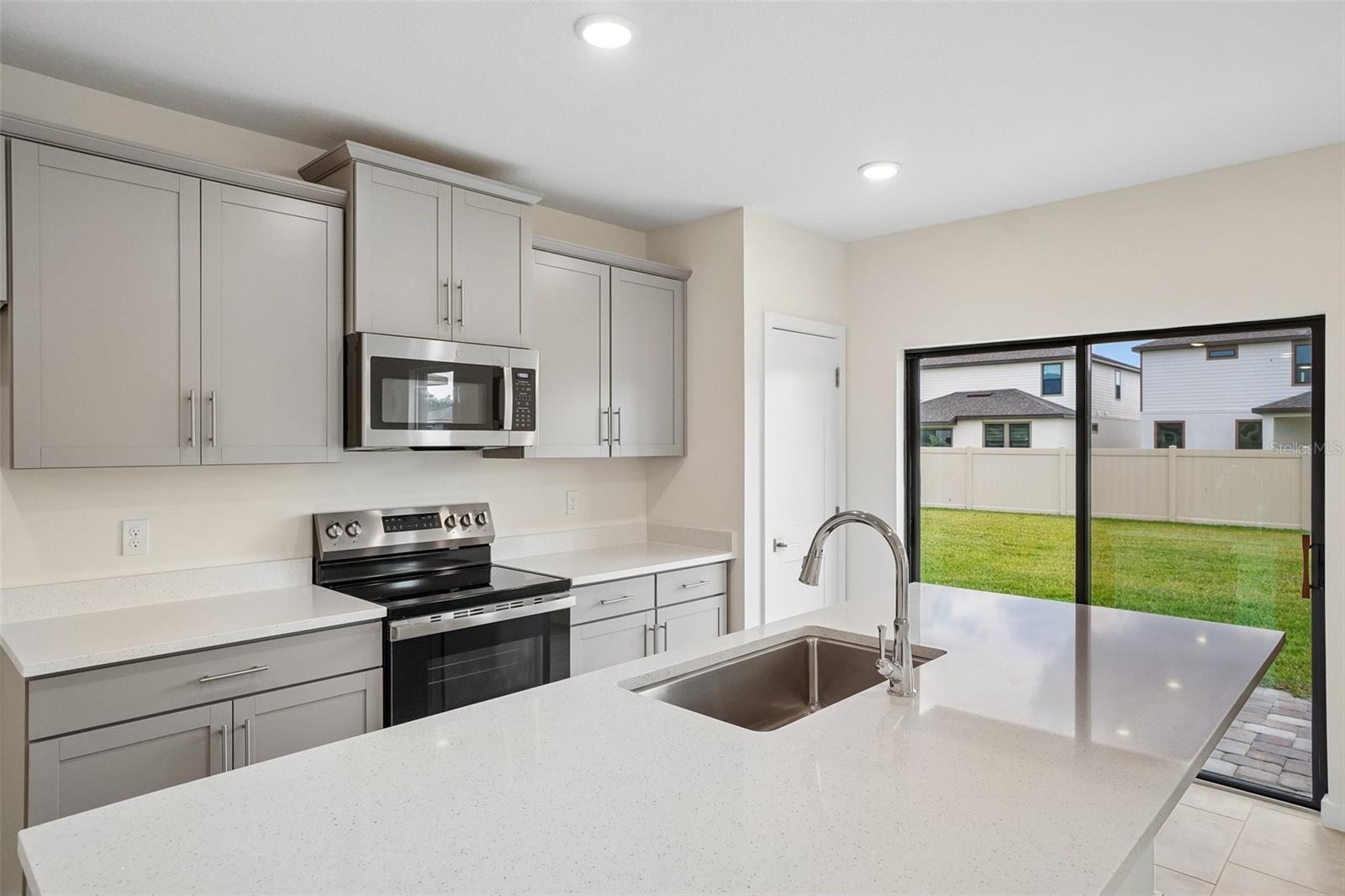 GRASSLANDS WEST - Residential