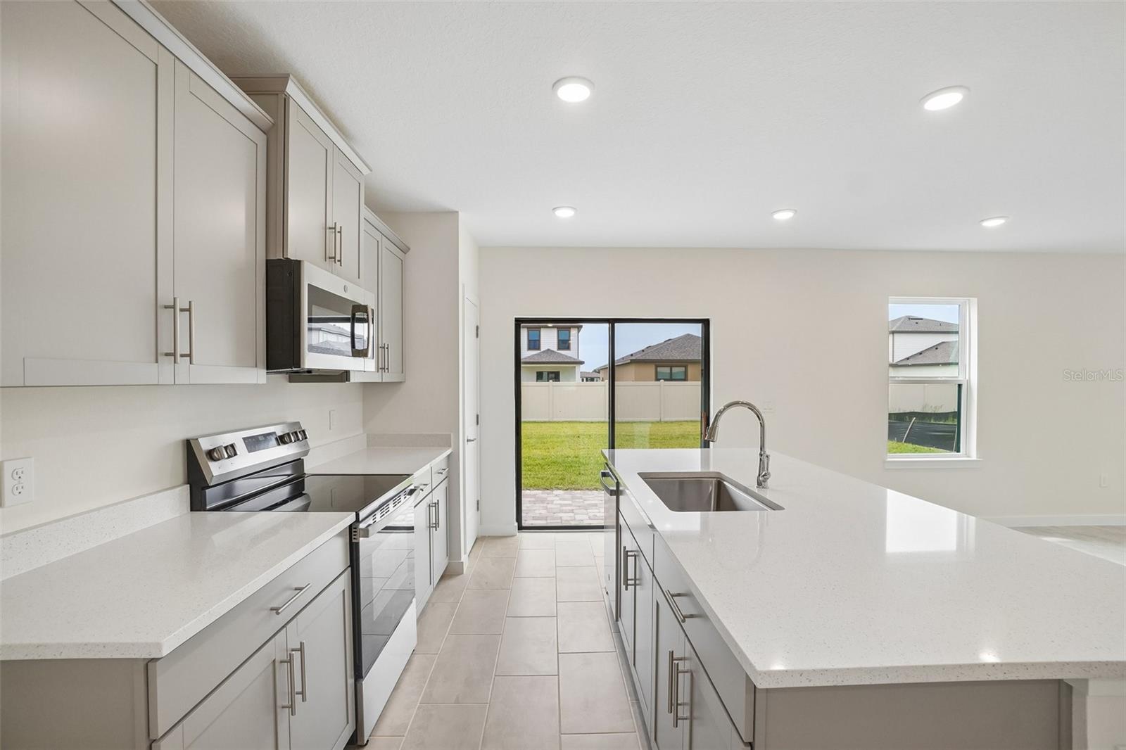 GRASSLANDS WEST - Residential
