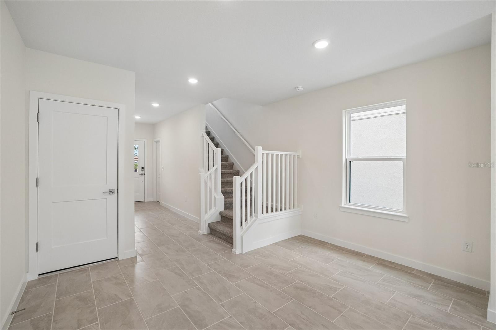 GRASSLANDS WEST - Residential