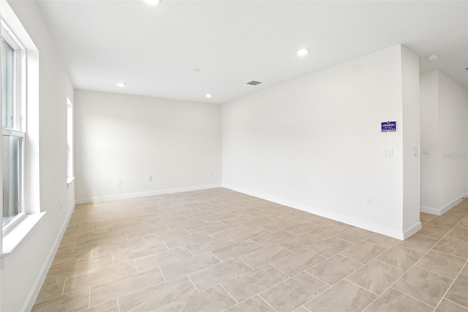 GRASSLANDS WEST - Residential