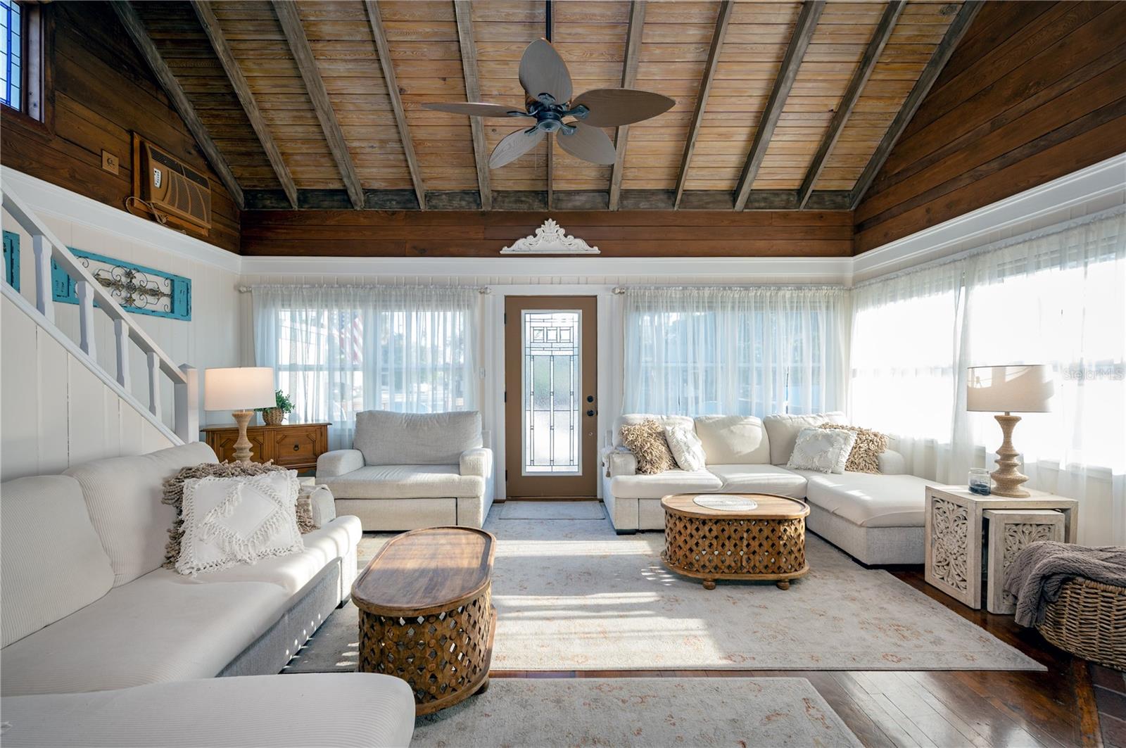 BENNETT BEACH - Residential