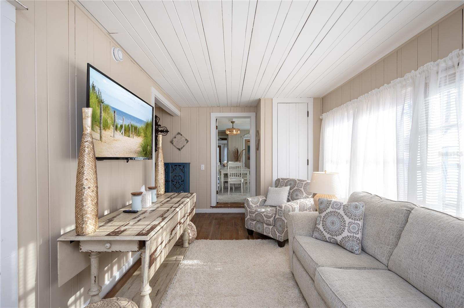 BENNETT BEACH - Residential