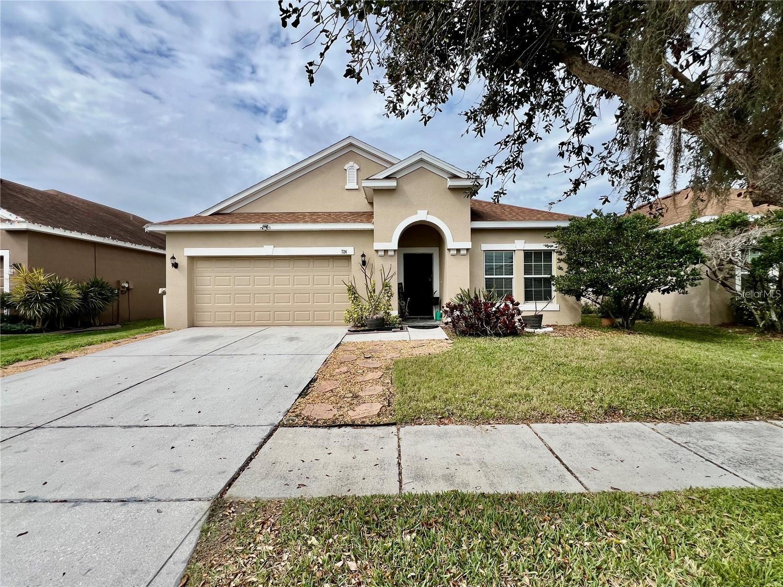 BAHIA LAKES PH 3 - Residential