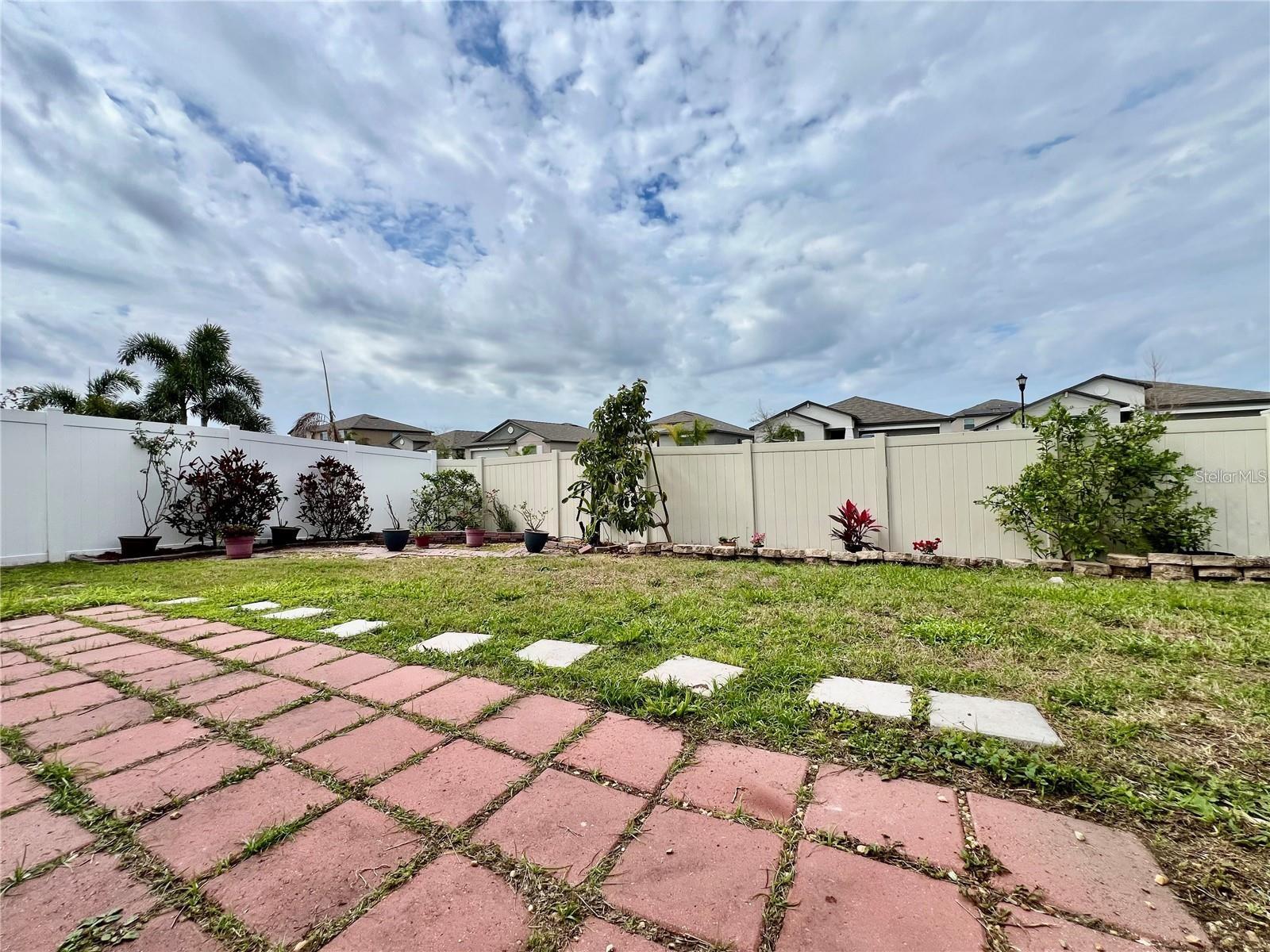 BAHIA LAKES PH 3 - Residential