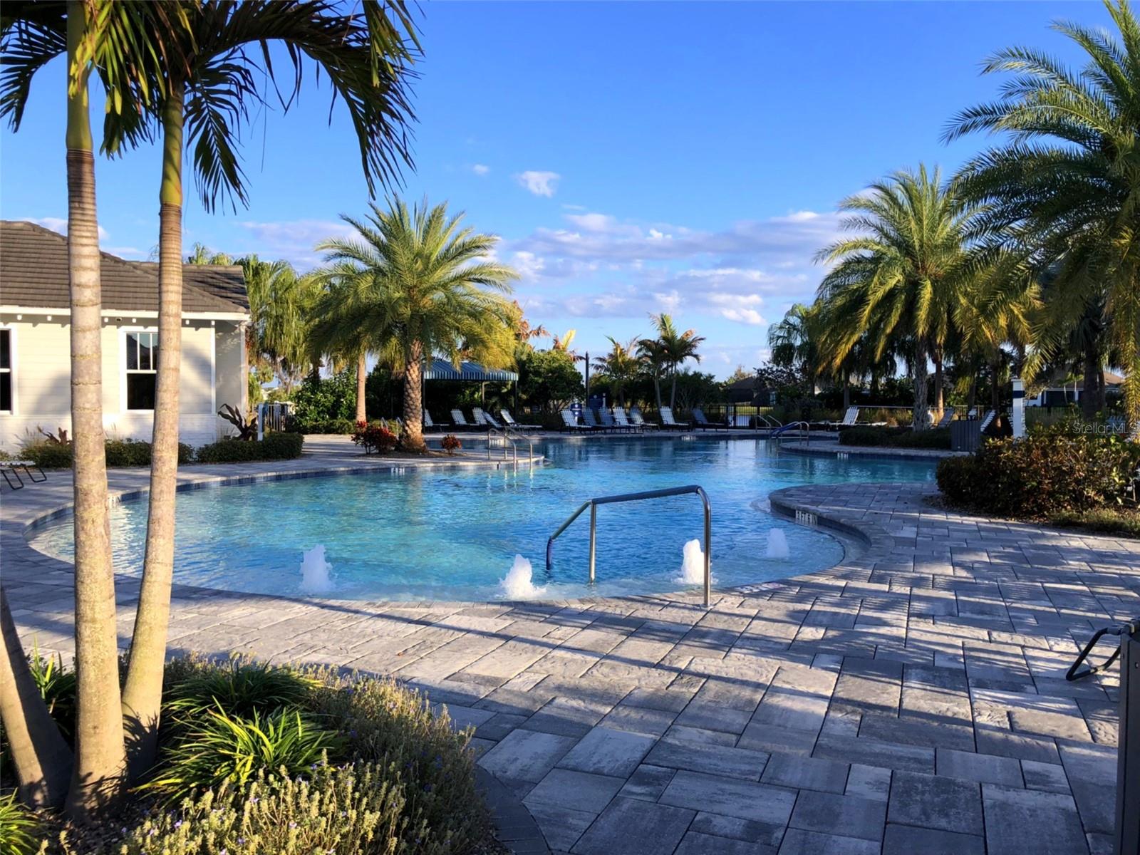 CANOE CREEK - Residential