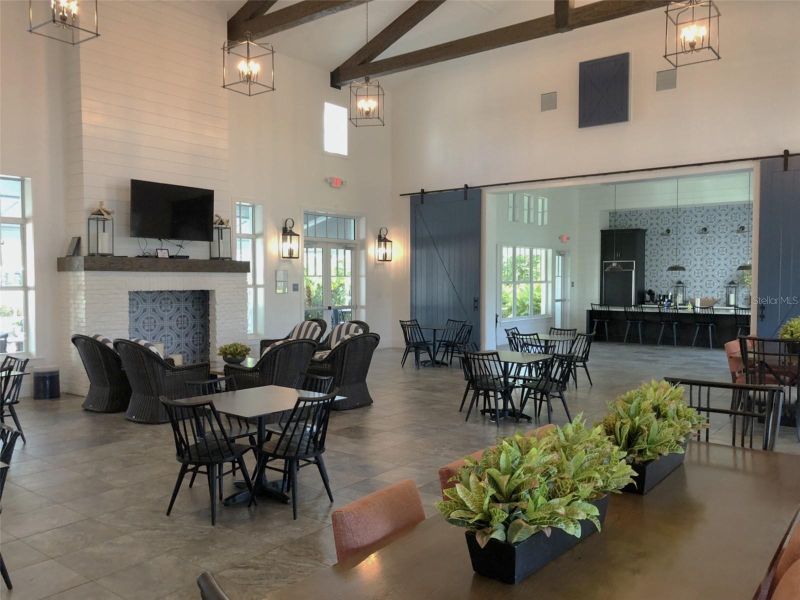 CANOE CREEK - Residential