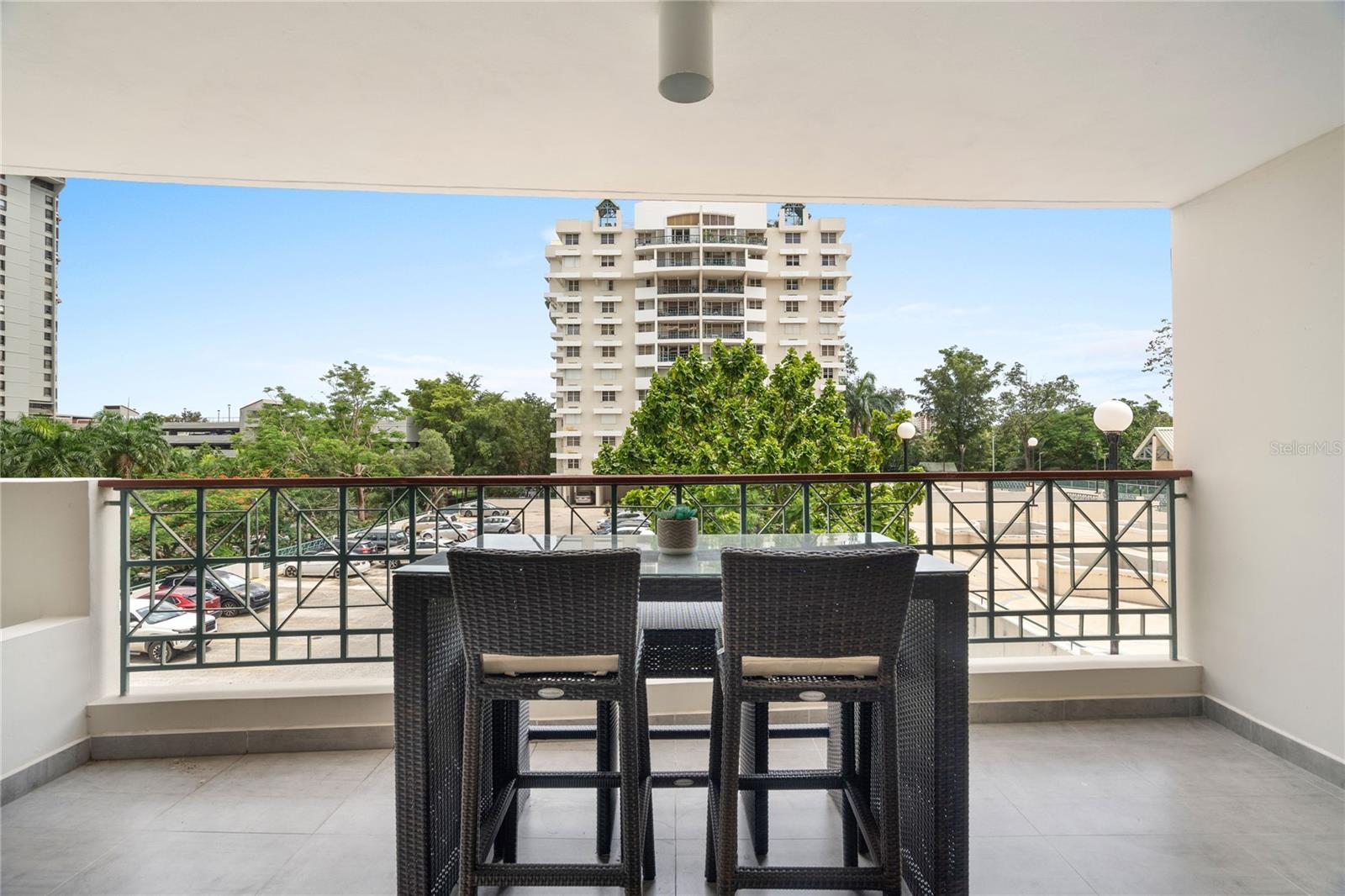 COND. PARQUE DE LOYOLA - Residential Lease