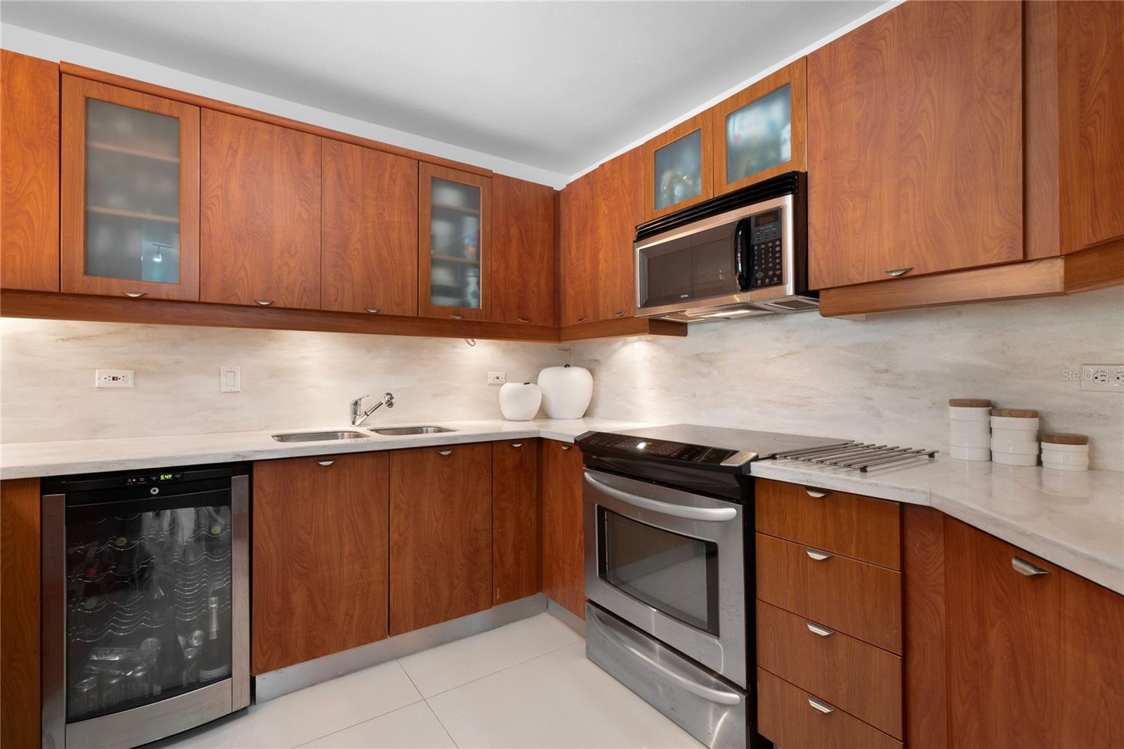COND. PARQUE DE LOYOLA - Residential Lease