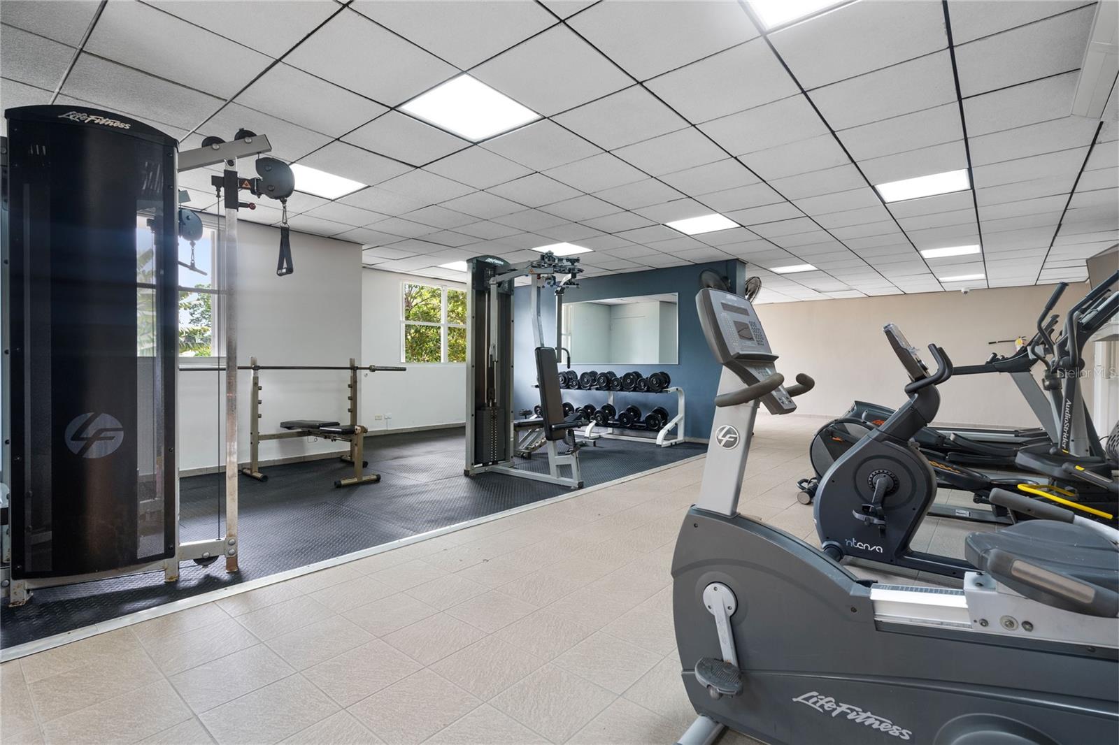COND. PARQUE DE LOYOLA - Residential Lease