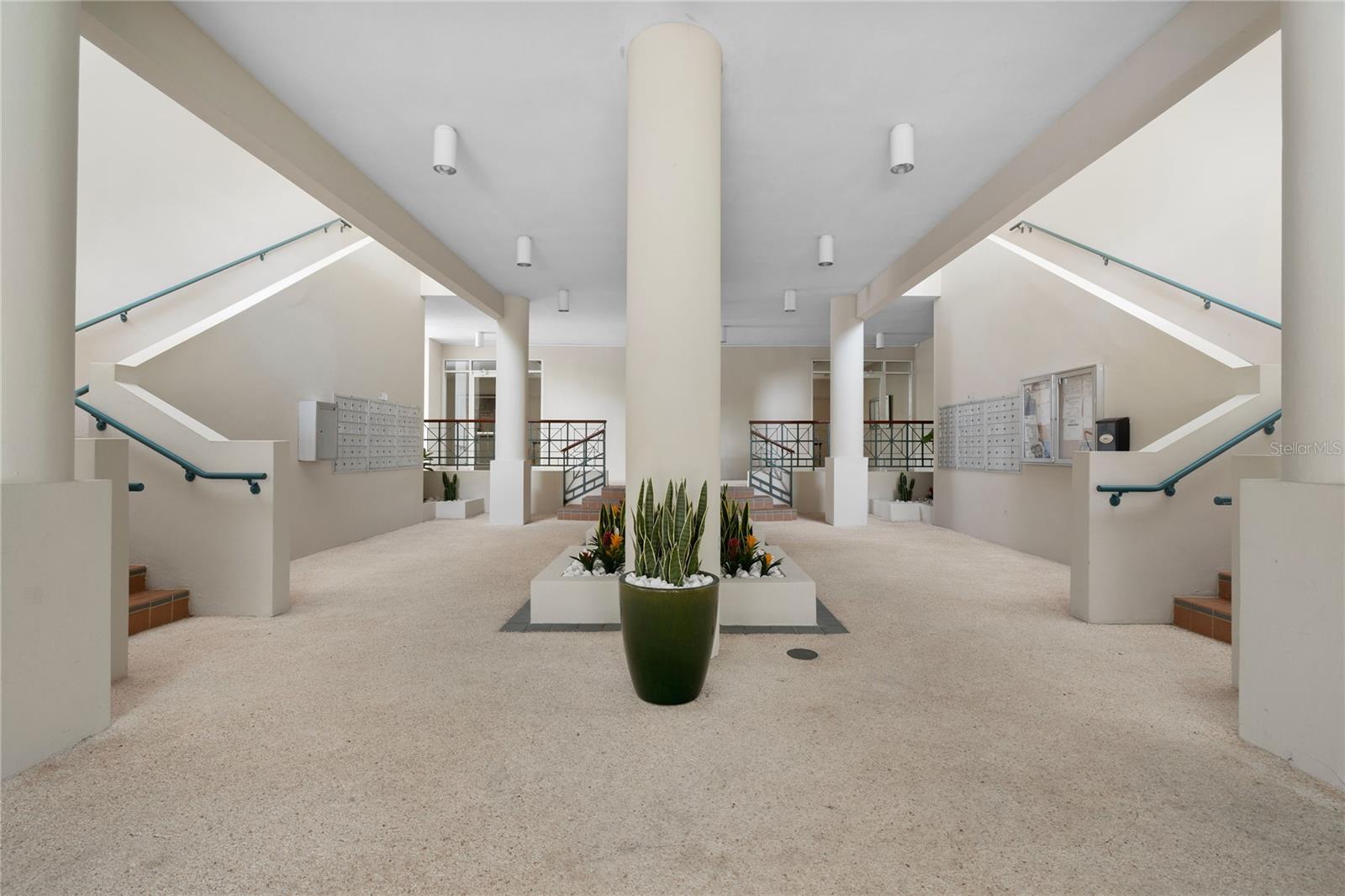 COND. PARQUE DE LOYOLA - Residential Lease