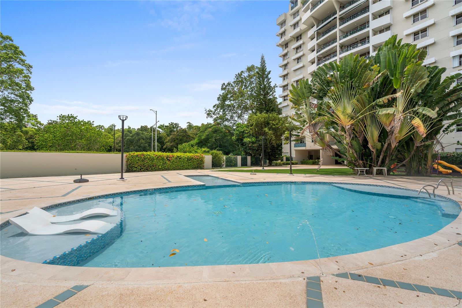 COND. PARQUE DE LOYOLA - Residential Lease