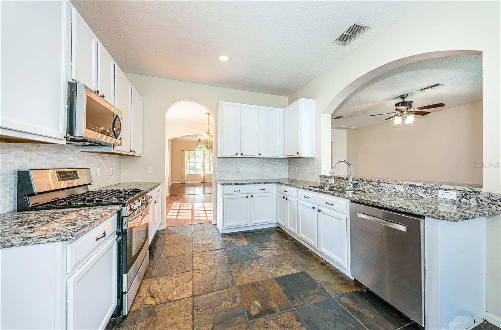 TRINITY WEST - Residential
