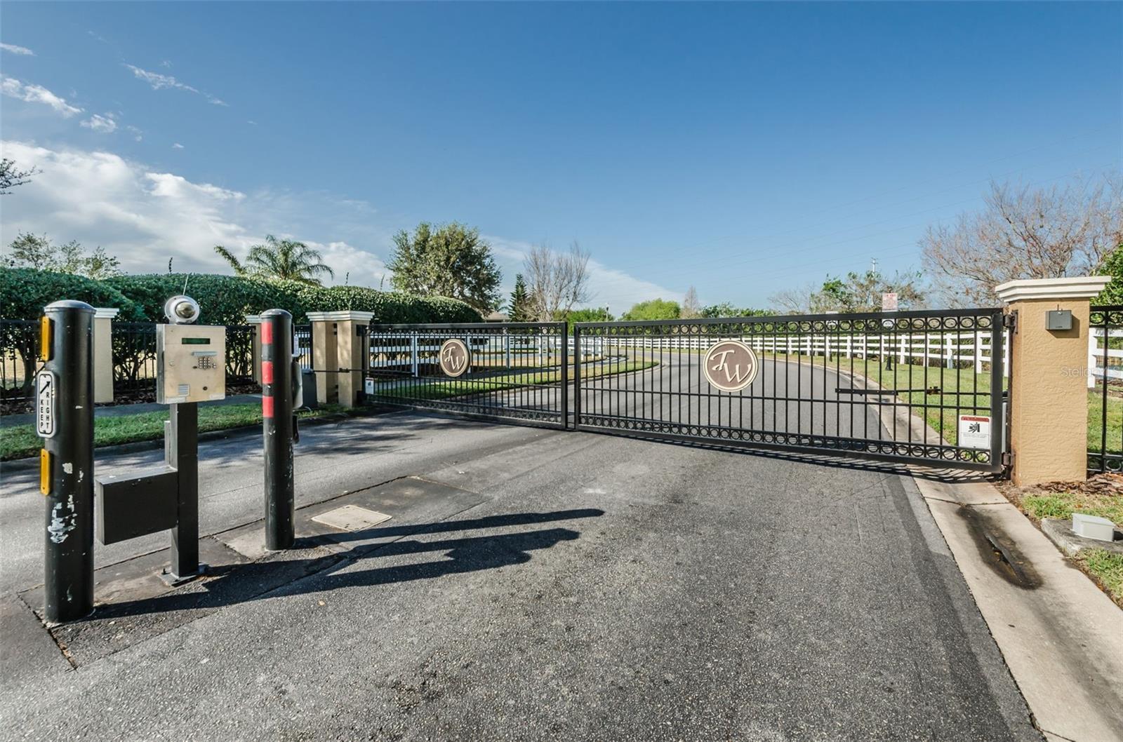 TRINITY WEST - Residential