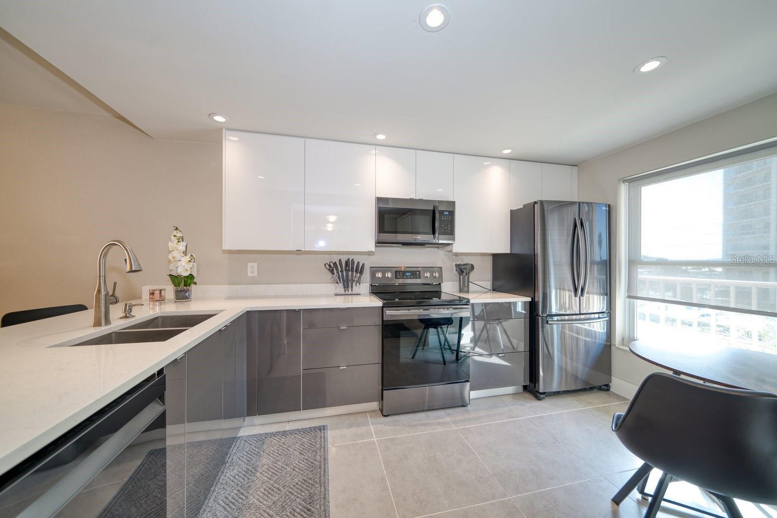 ISLANDER THE CONDO - Residential