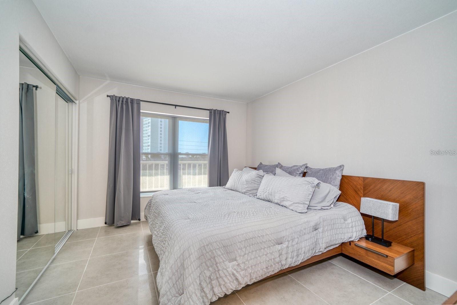 ISLANDER THE CONDO - Residential