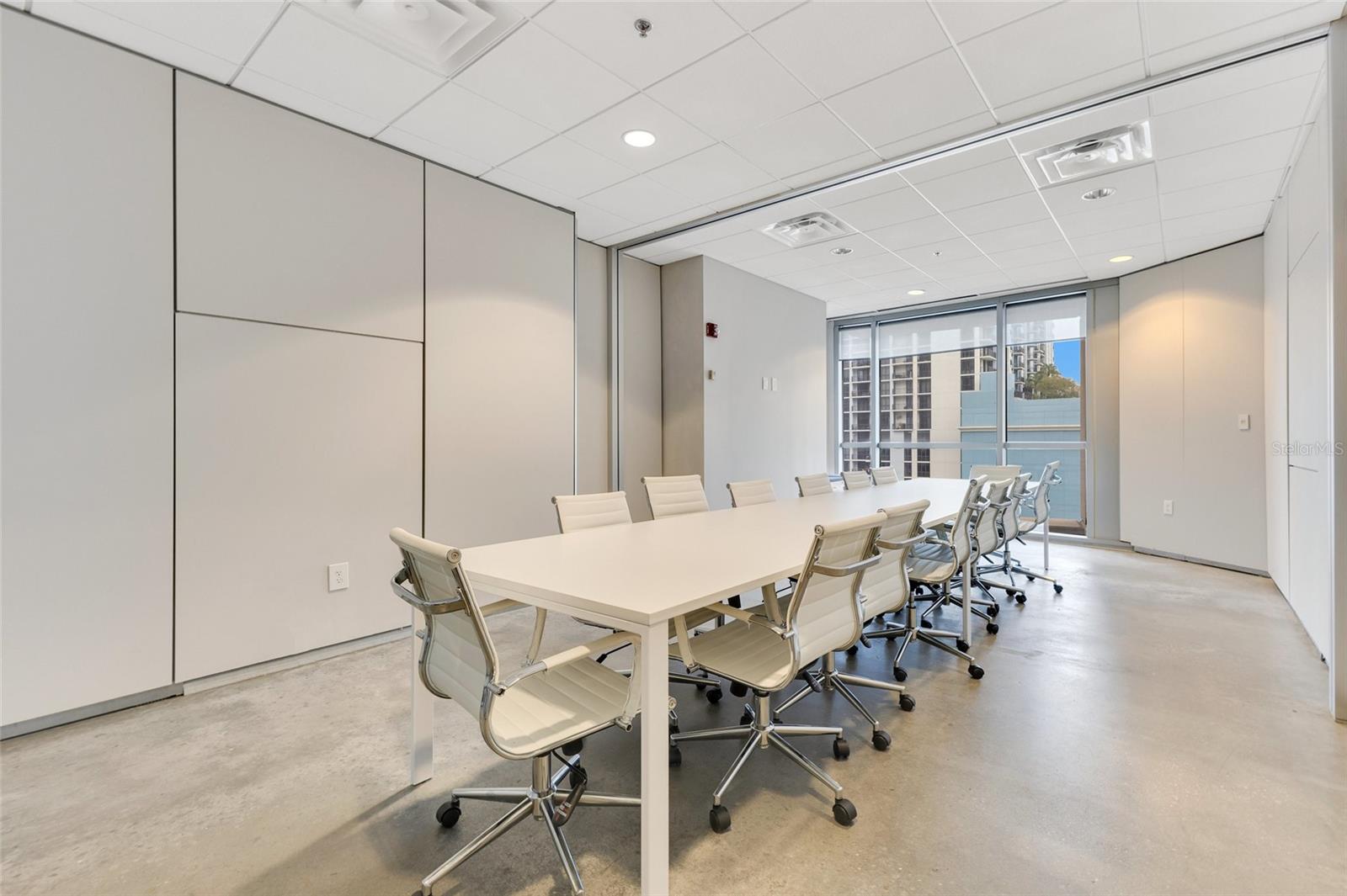 PLAZA NORTH TOWER - Commercial Sale