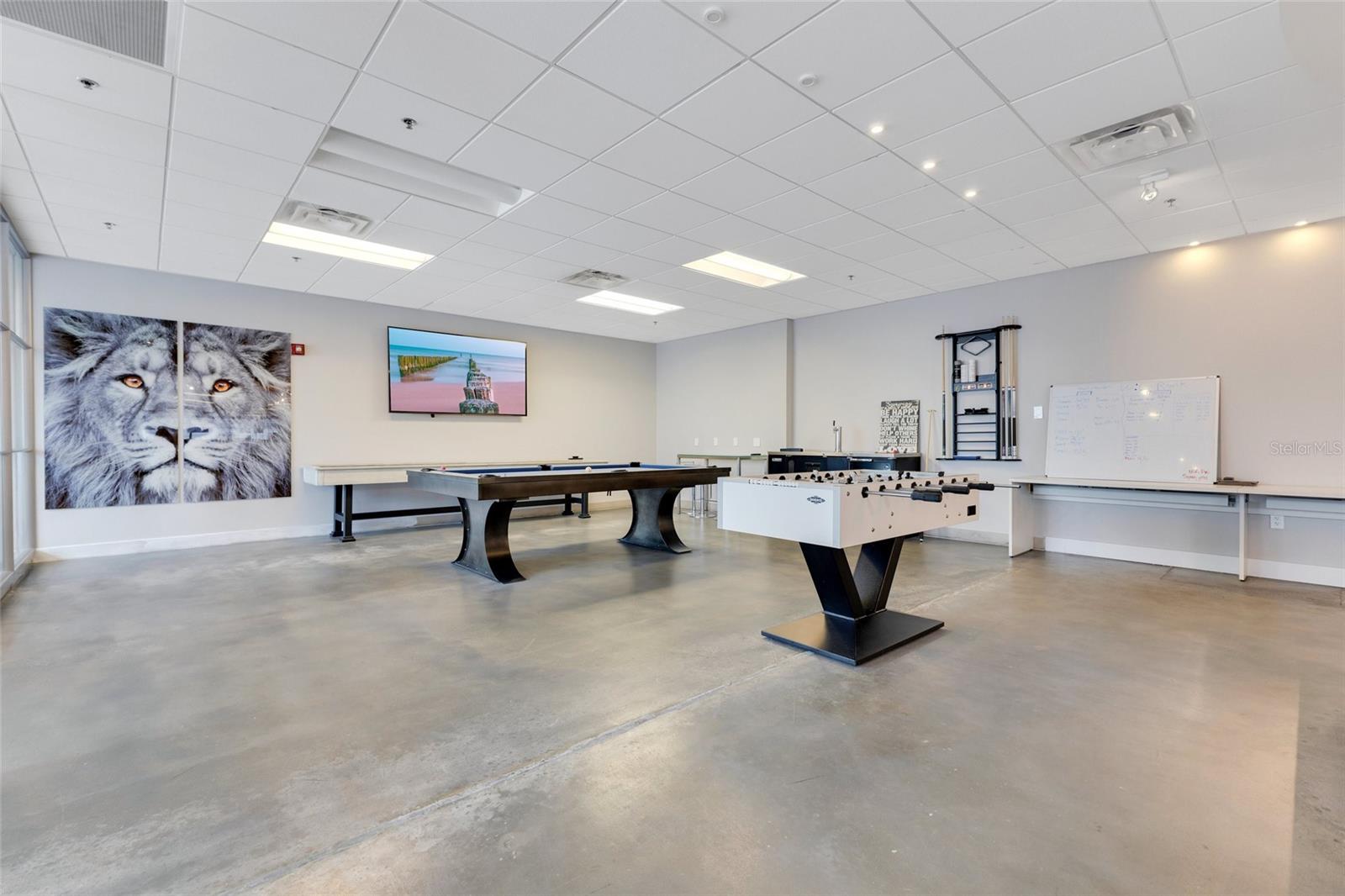 PLAZA NORTH TOWER - Commercial Sale