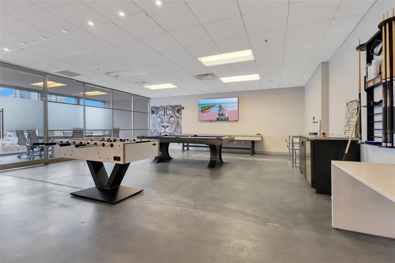 PLAZA NORTH TOWER - Commercial Sale