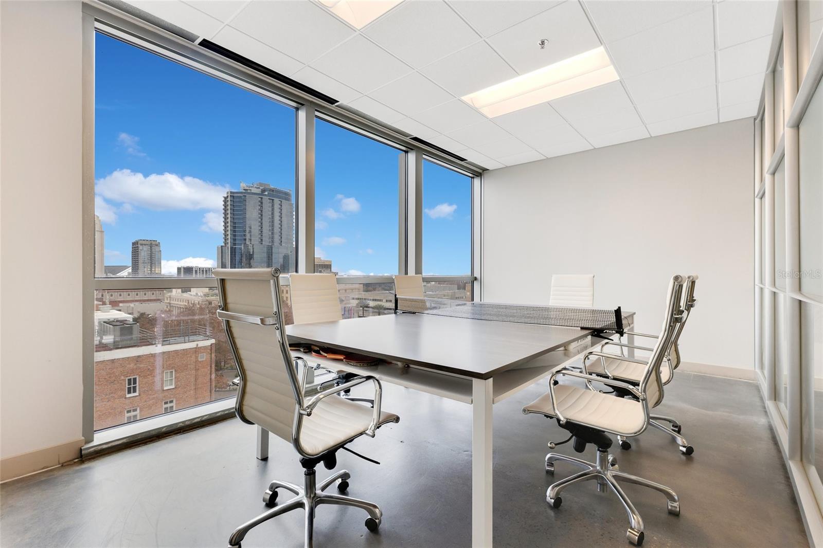 PLAZA NORTH TOWER - Commercial Sale