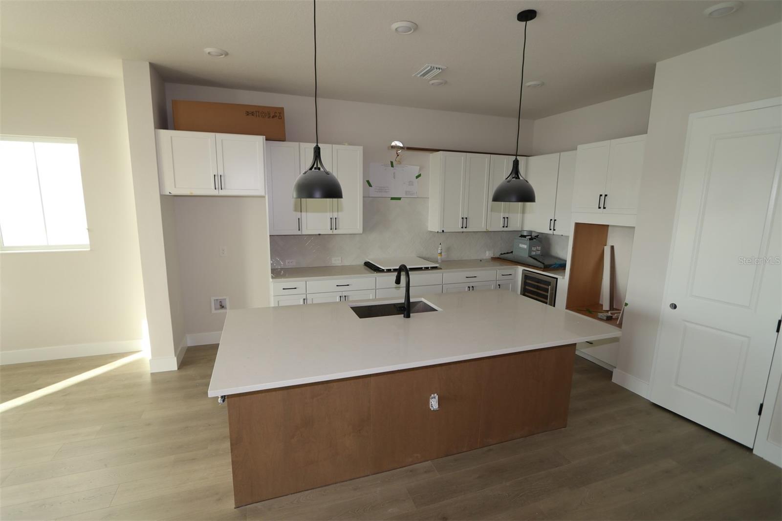 1563 RUNNING TIDE PLACE