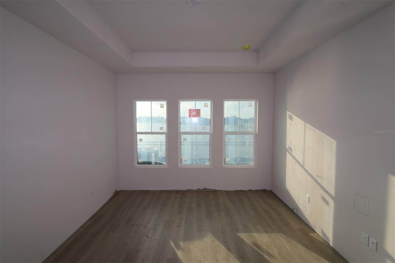EMERALD LANDING AT WATERSIDE - Residential
